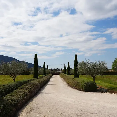 With Private Swimming Pool In Opp De